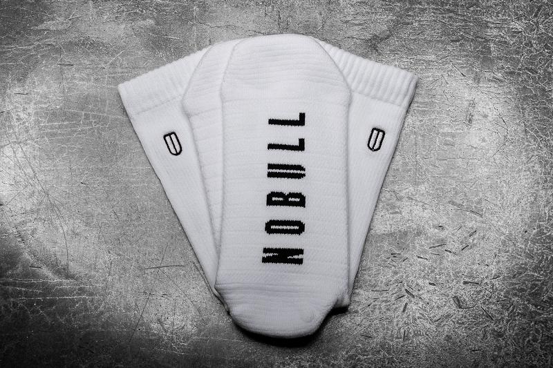 Men's Nobull Crew Socks Black / White | SG D2598F